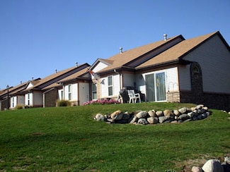 6639 Mill Creek Dr Unit B, Kalamazoo, MI 49009