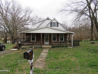 211 Clark St, Livingston, TN 38570