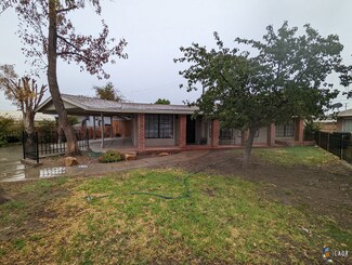 239 W C St, Brawley, CA 92227