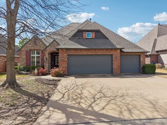 7744 S Guthrie Ave, Tulsa, OK 74132