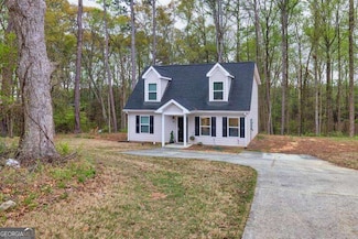 214 Walton St, Loganville, GA 30052