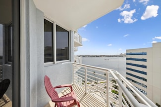 1551 N Flagler Dr Unit 1415, West Palm Beach, FL 33401