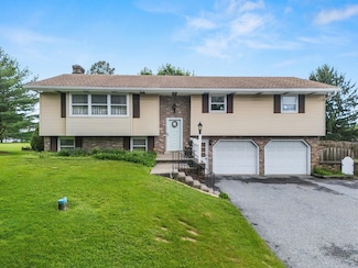 3311 Excelsior Rd, Schnecksville, PA 18078