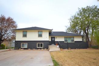5 Glass Manor Ln, South Hutchinson, KS 67505