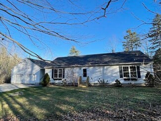 281 Meadow St, Rockport, ME 04856