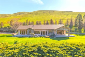 186 Clayton Rd, Clarkston, WA 99403