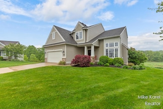 4292 Springside Dr, Hudsonville, MI 49426