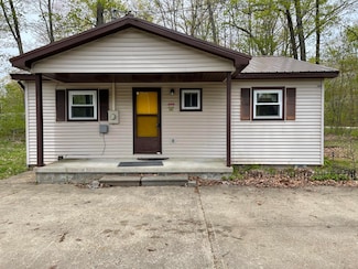 605 Englewood Dr, Roscommon, MI 48653