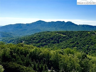 303 Sugar Top Dr Unit 3-3328, Sugar Mountain, NC 28604