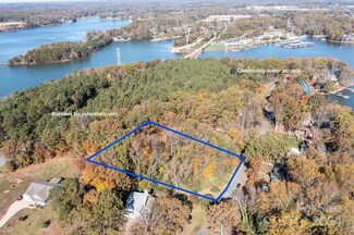 7882 Tradewinds Dr, Lake Norman of Catawba, NC 28673