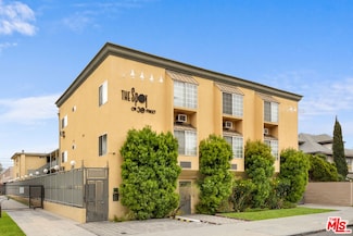 721 W 30th St, Los Angeles, CA 90007
