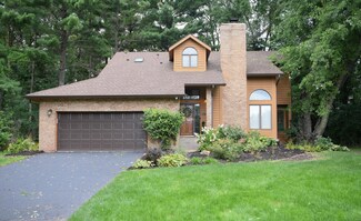 380 Deerfoot Trail, Chanhassen, MN 55317