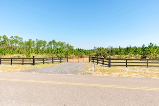 2857 Steel Bridge Rd, MacClenny, FL 32063