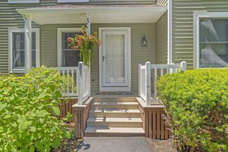 459 Allen Ave Unit 21, Portland, ME 04103