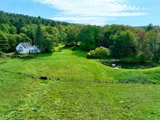 382 Kidder Hood Rd, Fairlee, VT 05045