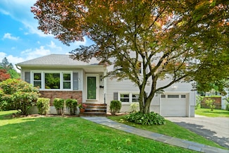 170 Southern Blvd, Danbury, CT 06810
