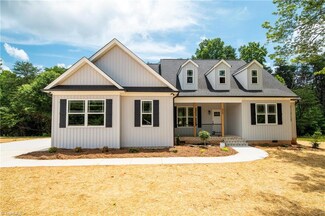 3237 Williston Ct, Walkertown, NC 27051