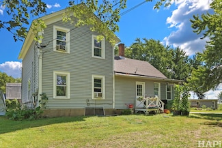 1101 N Deep Lake Rd, Antioch, IL 60002