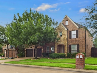 2407 Laguna Ln, Arlington, TX 76012