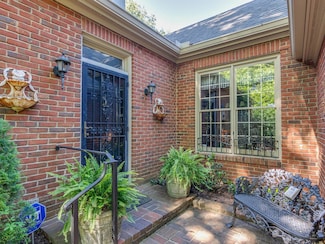 4657 Hemlock Ln, Memphis, TN 38117
