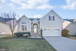 200 Hearthstone Dr, Berlin, NJ 08009