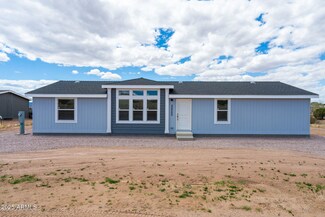 25200 N Enid Dr, Paulden, AZ 86334