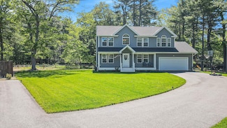 59 Middle Island Blvd, Middle Island, NY 11953