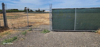 618 S Hughes Ave, Fresno, CA 93706