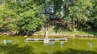 300 Teal Ln, Savannah, TN 38372