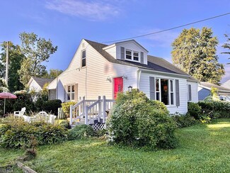 304 Redfern Rd, Chippewa Lake, OH 44215