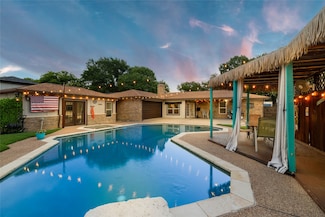 2505 Lakeview Dr, Bedford, TX 76021