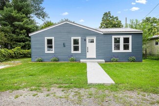 209 N 10th St, Rensselaer, IN 47978