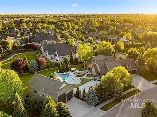 2817 W Chartwell Dr, Eagle, ID 83616