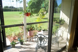 9820 S Hollybrook Lake Dr Unit 106, Pembroke Pines, FL 33025