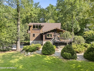 151 Summerfield Rd, Belvidere, NJ 07823