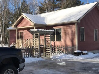 526 Riverside Dr, Eddington, ME 04428