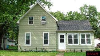 311 E Prince St, Lake Crystal, MN 56055