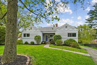 1101 Betty Ln, Cincinnati, OH 45238