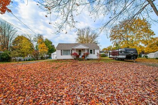 1469 Whitmore Ave NW, Grand Rapids, MI 49504
