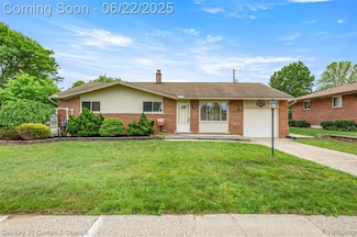 33911 Pawnee St, Westland, MI 48185