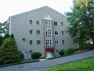 44 Maria Ave Unit 203, Southbridge, MA 01550