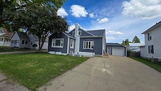 303 N Main St, Wheatland, IA 52777