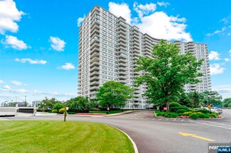 2000 Linwood Ave Unit 3P, Fort Lee, NJ 07024