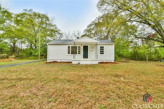417 Maple St, Hartwell, GA 30643