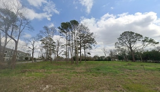 88 Berry Rd, Houston, TX 77022