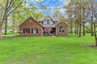 587 W Virginia Ave, Sebring, OH 44672