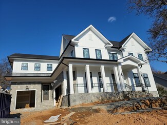 2124 Mckay St, Falls Church, VA 22043