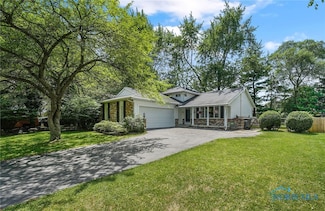 2164 Plum Leaf Ln, Toledo, OH 43614