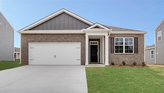 92 Hartmann Crossing Dr, Lebanon, TN 37087