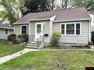 414 414 N Belmont St, Mankato, MN 56001